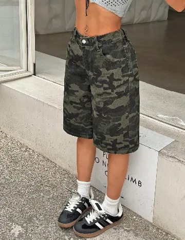 Pantaloni scurti SHEIN, mix culori