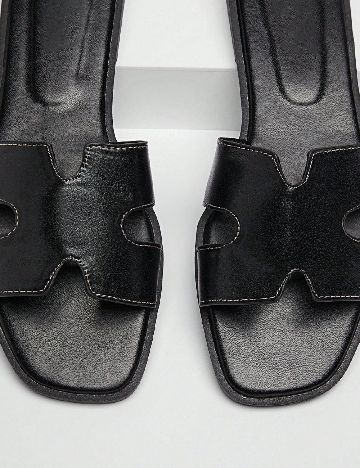 Slapi SHEIN, negru
