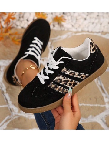 Adidasi SHEIN, negru/animal print