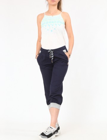 Pantaloni trei sferturi Bershka, bleumarin
