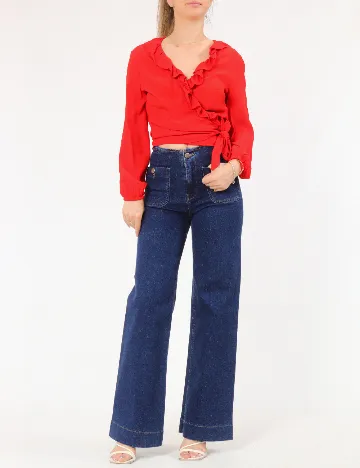 Top Bershka, rosu
