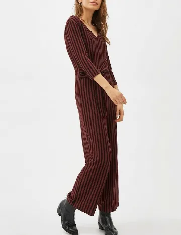 Salopeta Bershka, visiniu/negru