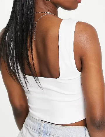 Top ASOS, alb