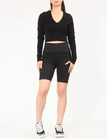 Top Top Shop, negru