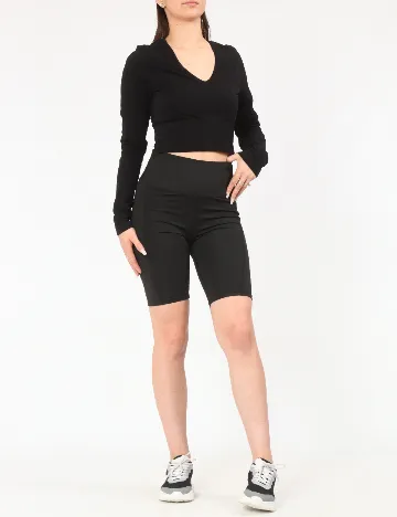 Top Top Shop, negru