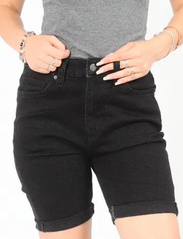 Pantaloni scurti Bershka, negru