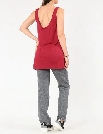 Maiou Pull&Bear, rosu
