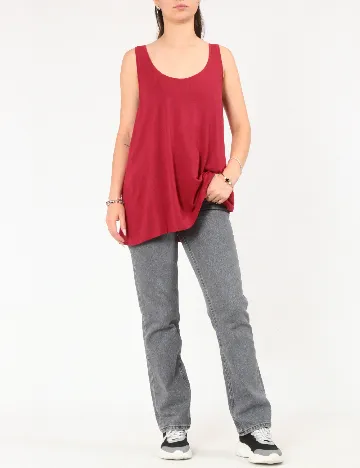 Maiou Pull&Bear, rosu