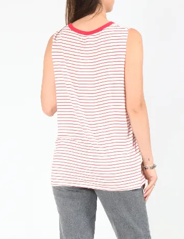 Maiou Pull&Bear, alb/rosu