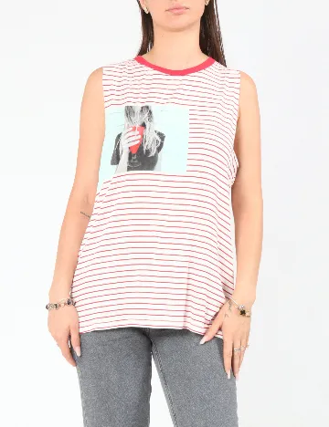 Maiou Pull&Bear, alb/rosu