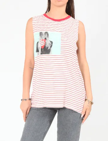 Maiou Pull&Bear, alb/rosu