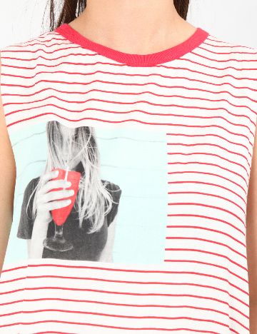 Maiou Pull&Bear, alb/rosu