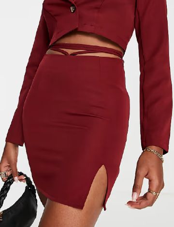 Fusta Urban Threads, visiniu