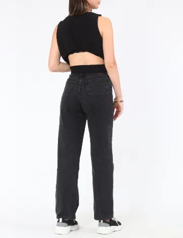 Top Top Shop, negru