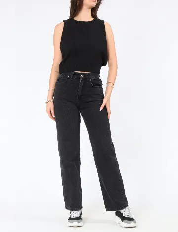 Top Top Shop, negru