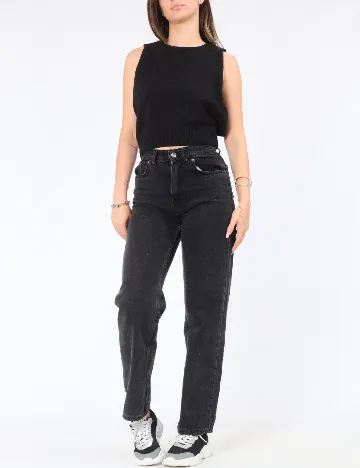 Top Top Shop, negru