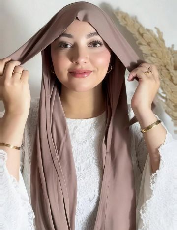 Hijab SHEIN, maro