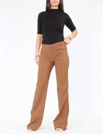 Pantaloni Bershka, maro