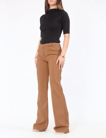 Pantaloni Bershka, maro