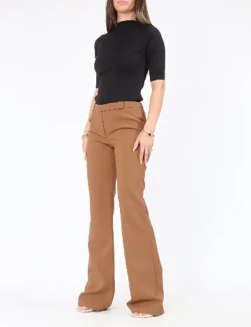 Pantaloni Bershka, maro