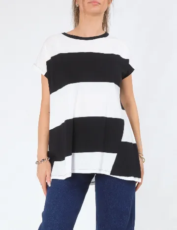 Maiou Zara, alb/negru