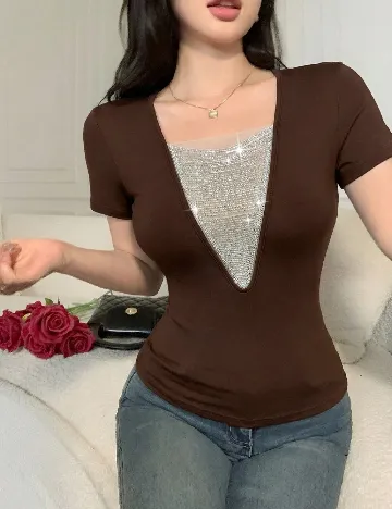 Tricou SHEIN, maro