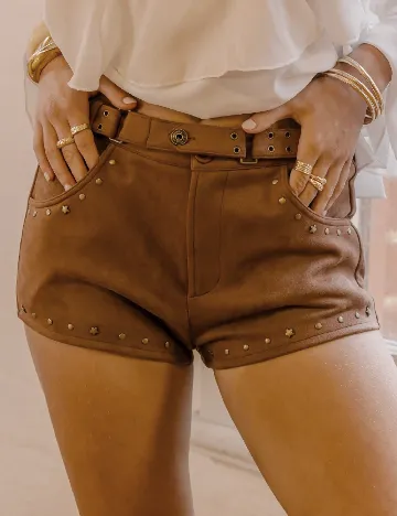 Pantaloni scurti Aralina, maro