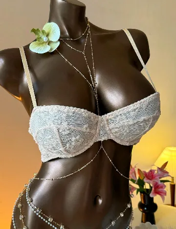 Sutien SHEIN, crem