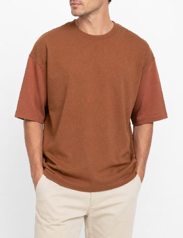 Tricou Zara, maro