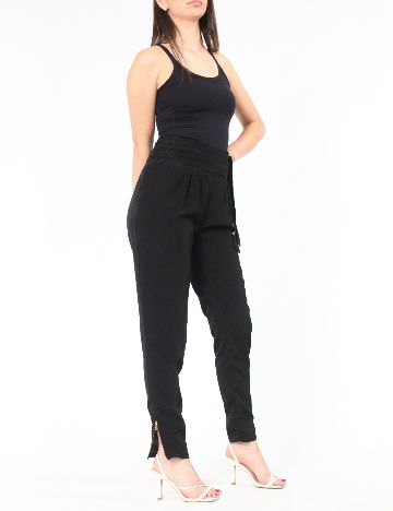 Pantaloni Bershka, negru