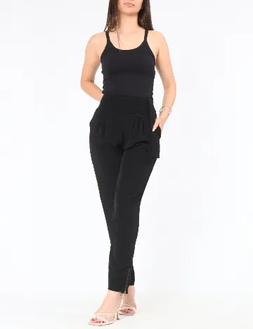 Pantaloni Bershka, negru