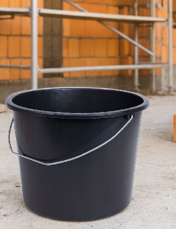 Galeata 12 L ACTION, negru
