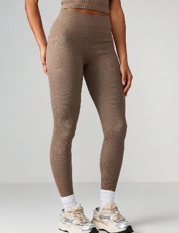 Colanti Missguided, maro
