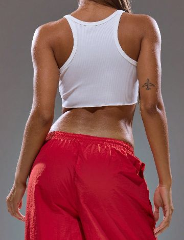 Top Musera, alb