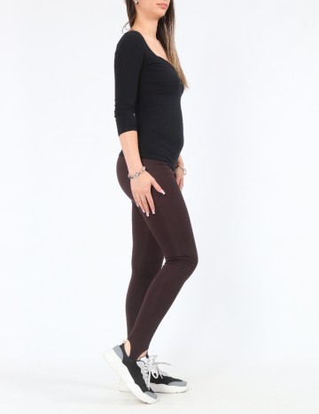 Colanti Bershka, maro inchis