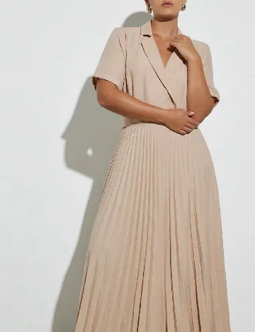 Rochie medie SHEIN CURVE, maro deschis