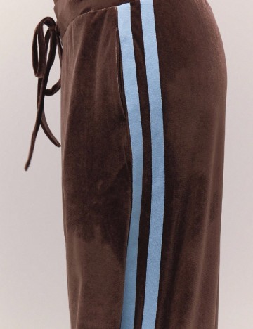 Pantaloni Musera, maro