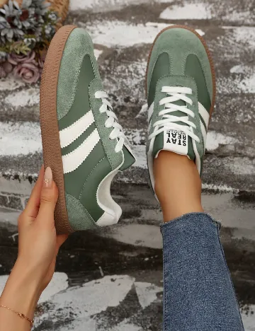 Adidasi SHEIN, verde