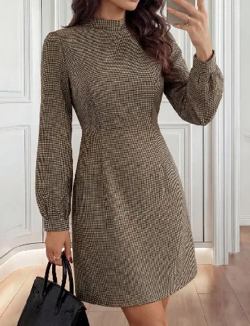 Rochie scurta Emery Rose, maro