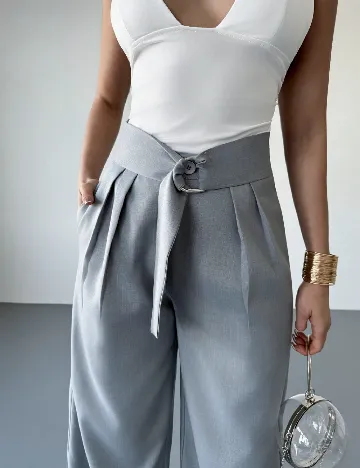 Pantaloni SHEIN, gri