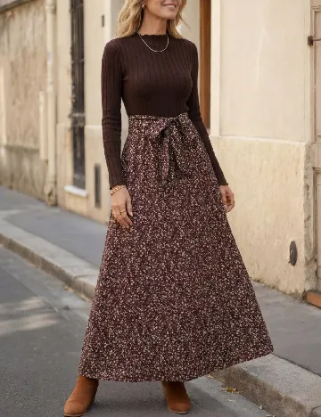Rochie medie Emery Rose, maro