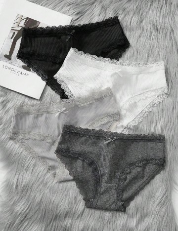 Set chiloti 4 perechi Shein Kids, mix culori
