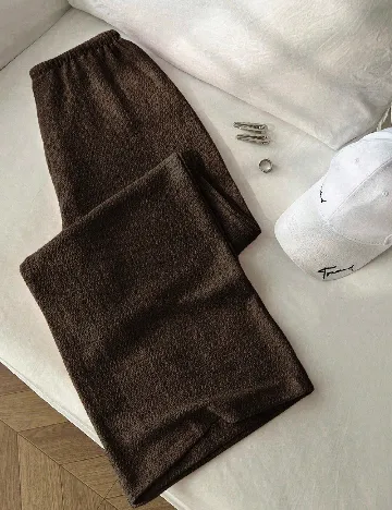Pantaloni SHEIN, maro
