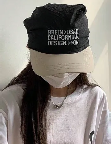 Sapca SHEIN, negru/crem