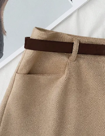 Pantaloni scurti SHEIN, maro deschis