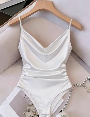 Body SHEIN, alb