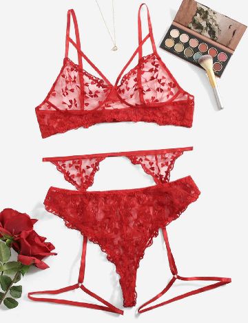 Set lenjerie SHEIN CURVE, rosu