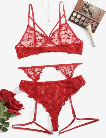 Set lenjerie SHEIN CURVE, rosu