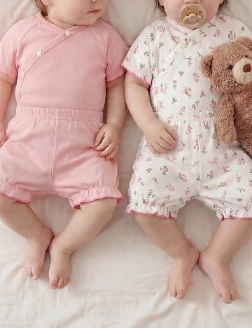 Set pijamale 2 bucati Shein Kids, alb/roz