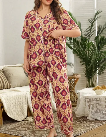 Pijama SHEIN CURVE, mix culori